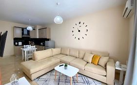 Chlo Apartment 2 Tirana